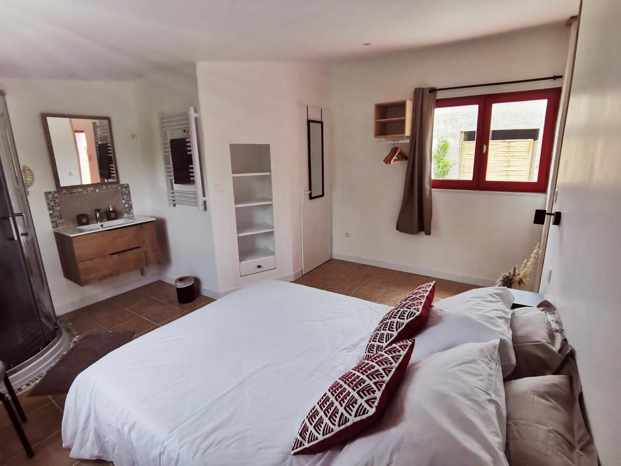 Mas La Belle Ambroise - Chambres D'Hotes Et Gite แซงต์อองบัวซ์ ภายนอก รูปภาพ